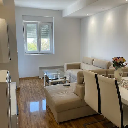 Apartment Stan Na Dan *